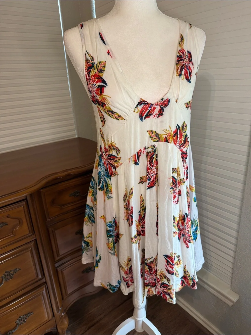 FREE PEOPLE White Floral Dress